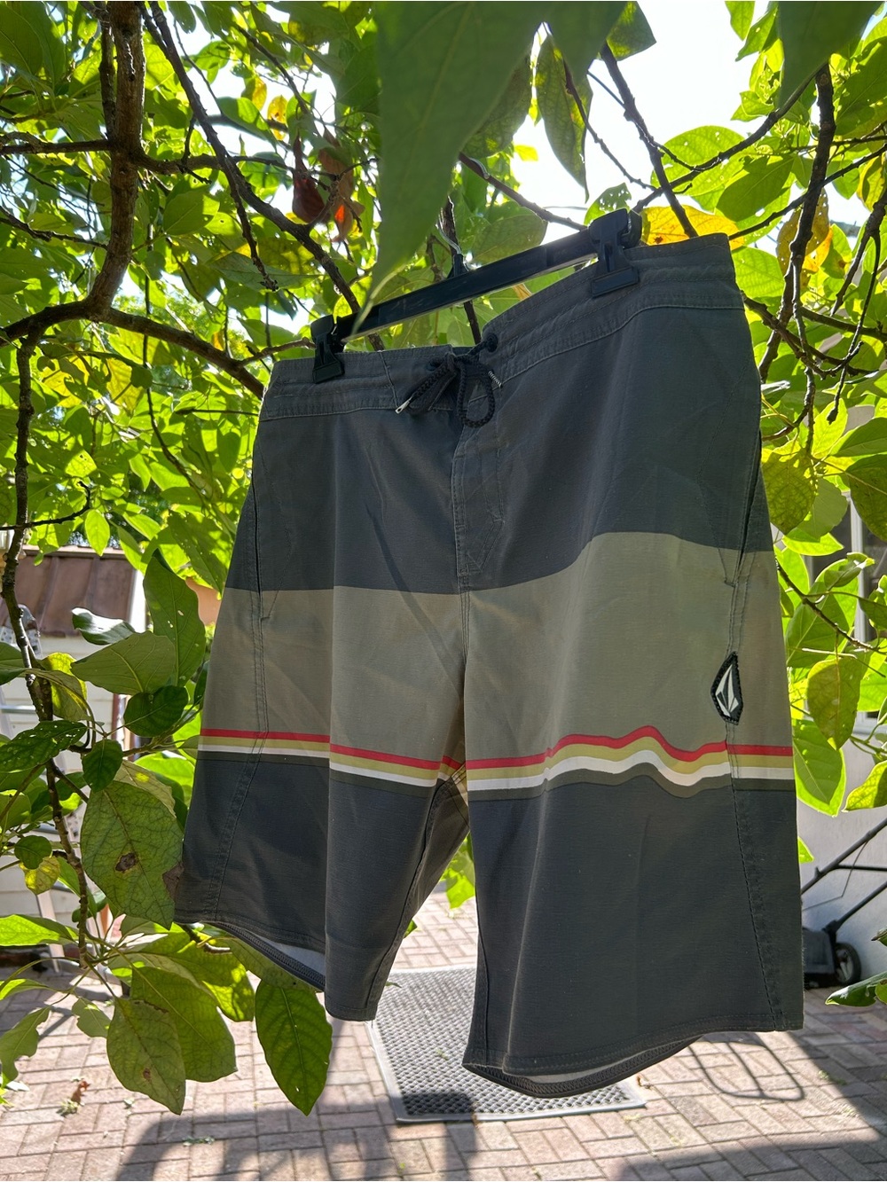 Volcom Men’s Gray Stripe Board Shorts with Red Accent